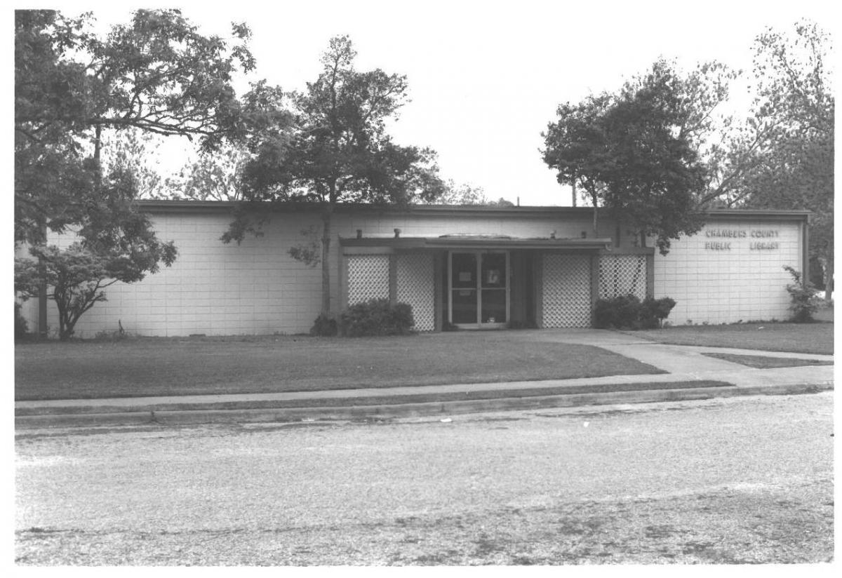 Black and white photo of Chambers County Library building in Anahuac